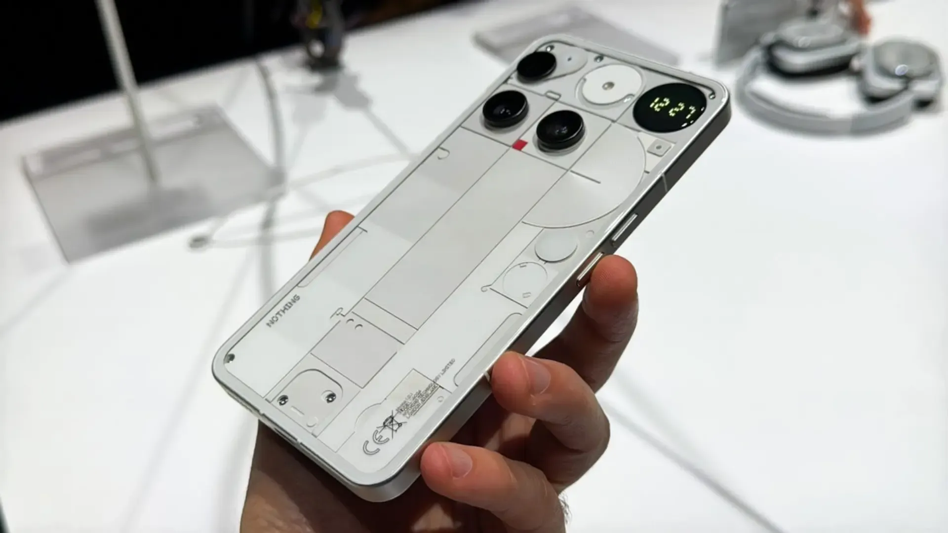 Nothing Phone 3 Review: Flagship with Personality & Punch