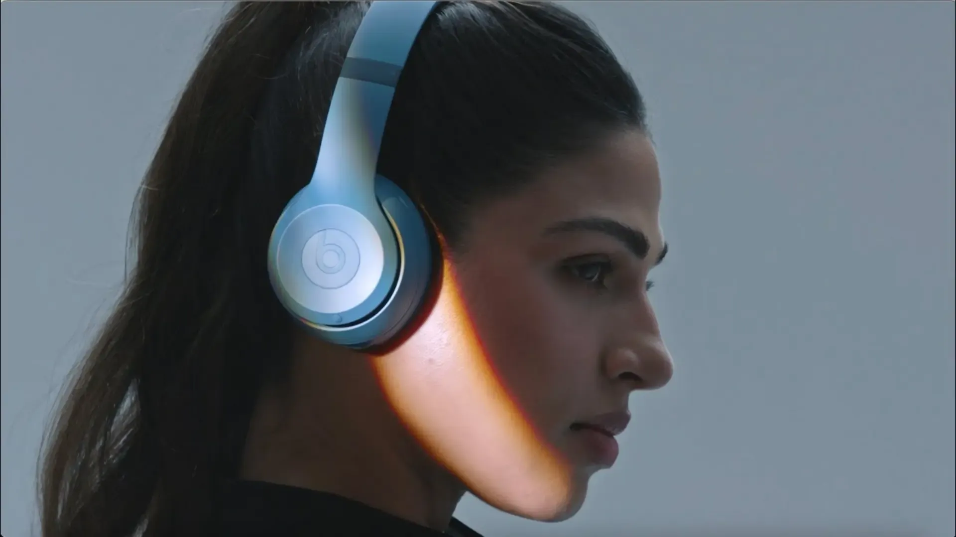 Beats Solo 4 Review: 50H Wireless Headphones